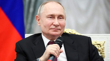 Президент Владимир Путин заявил, что рад моде на многодетность в России