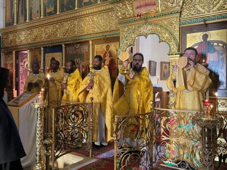 Священнослужители Патриаршего Экзархата Африки совершили Литургию в московском Богородице-Рождественском монастыре