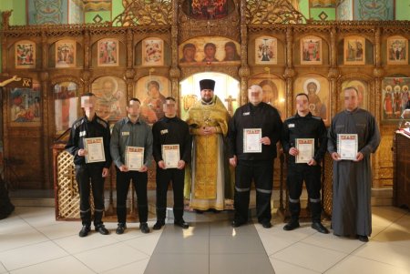 Заключенные в Нижегородской области прошли курс по основам православия