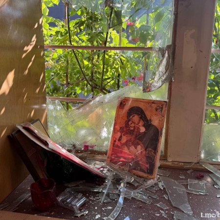 В Бердянске поврежден храм из-за удара ВСУ по находившейся рядом фуре