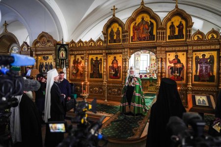 Патриарх Кирилл на Валааме призвал молиться за Владимира Путина и Отечество