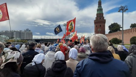 В столице прошел Общемосковский крестный ход