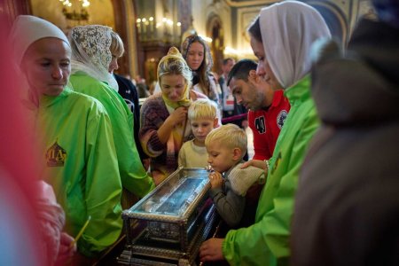 Более миллиона человек приложились к деснице святителя Спиридона во время месячного пребывания в России